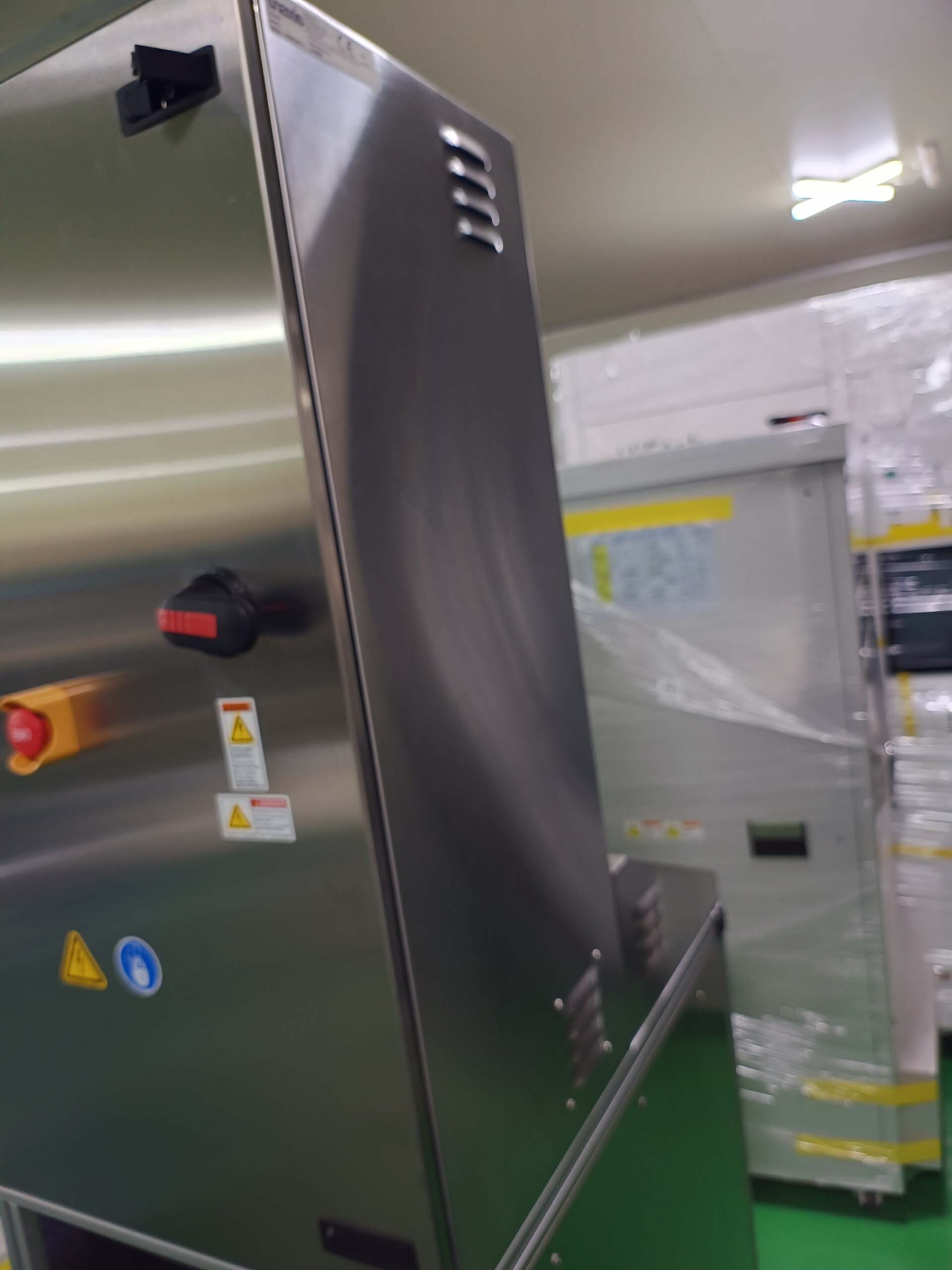 Photo Used PLASMATHERM / UNAXIS Versaline For Sale