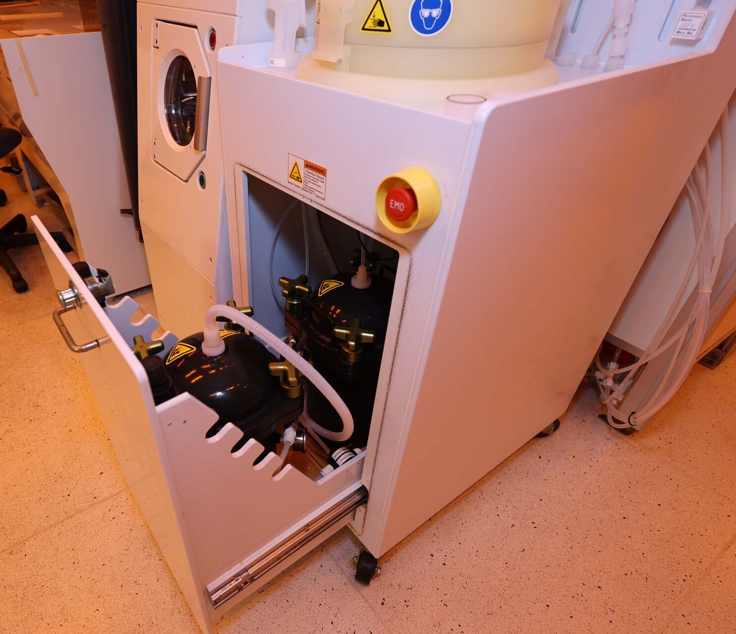 Photo Used POLOS Spin coater For Sale
