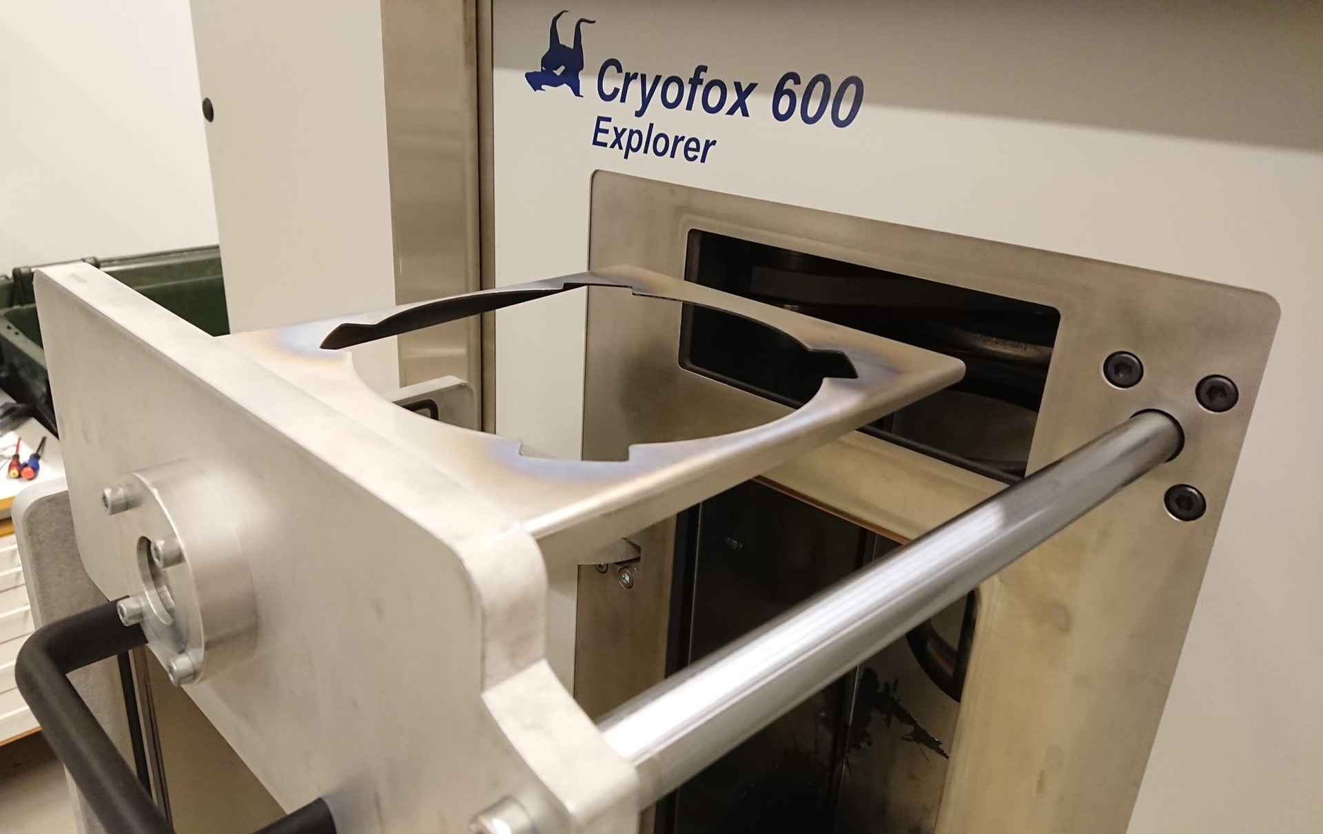 Photo Used POLYTEKNIK Cryofox Explorer 600 For Sale