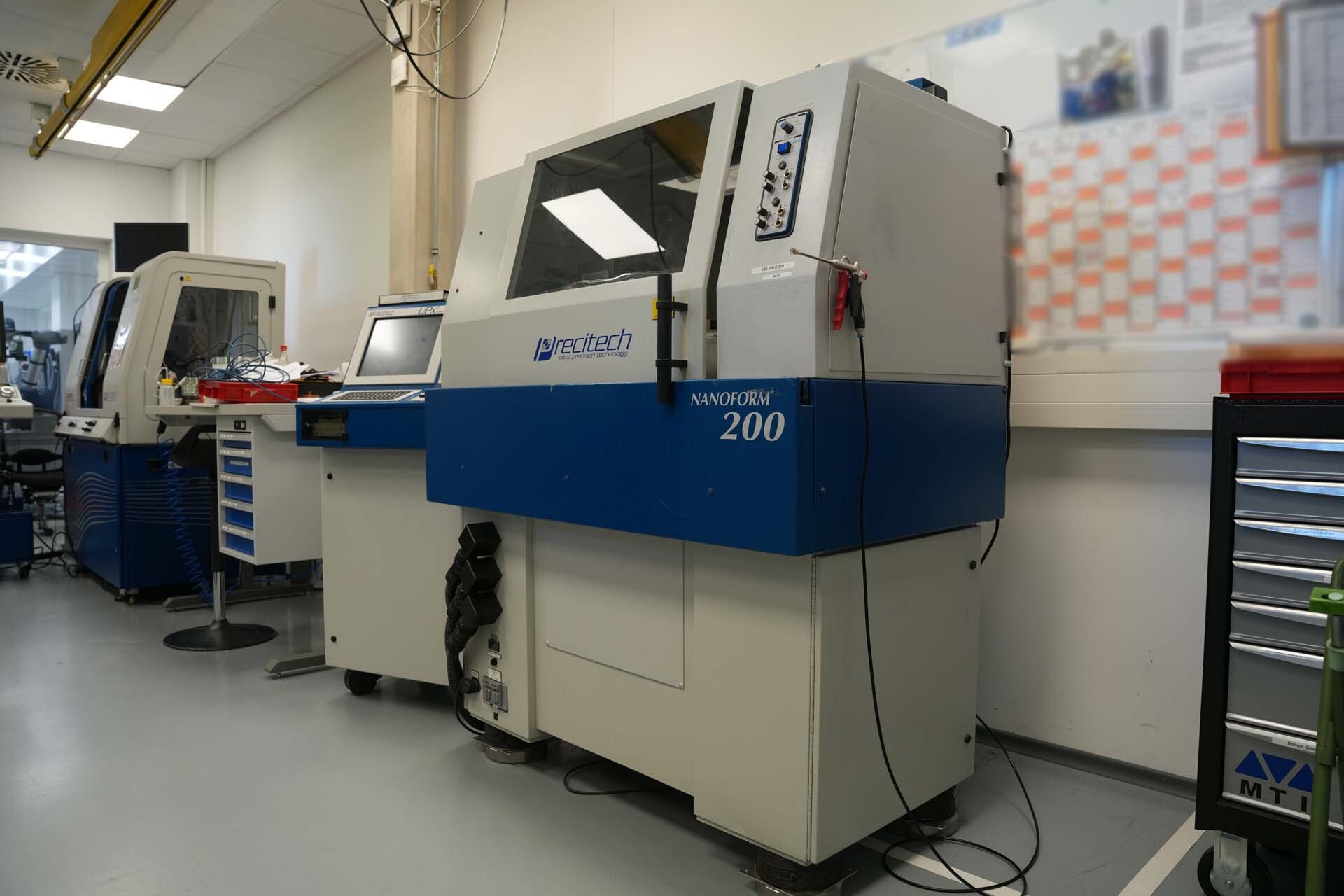 Foto Verwendet PRECITECH Nanoform 200 Zum Verkauf