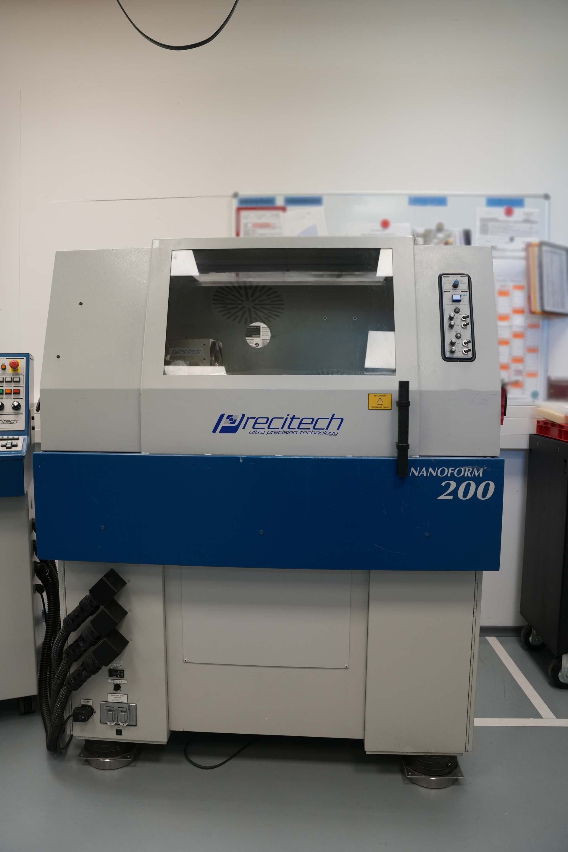 Photo Utilisé PRECITECH Nanoform 200 À vendre