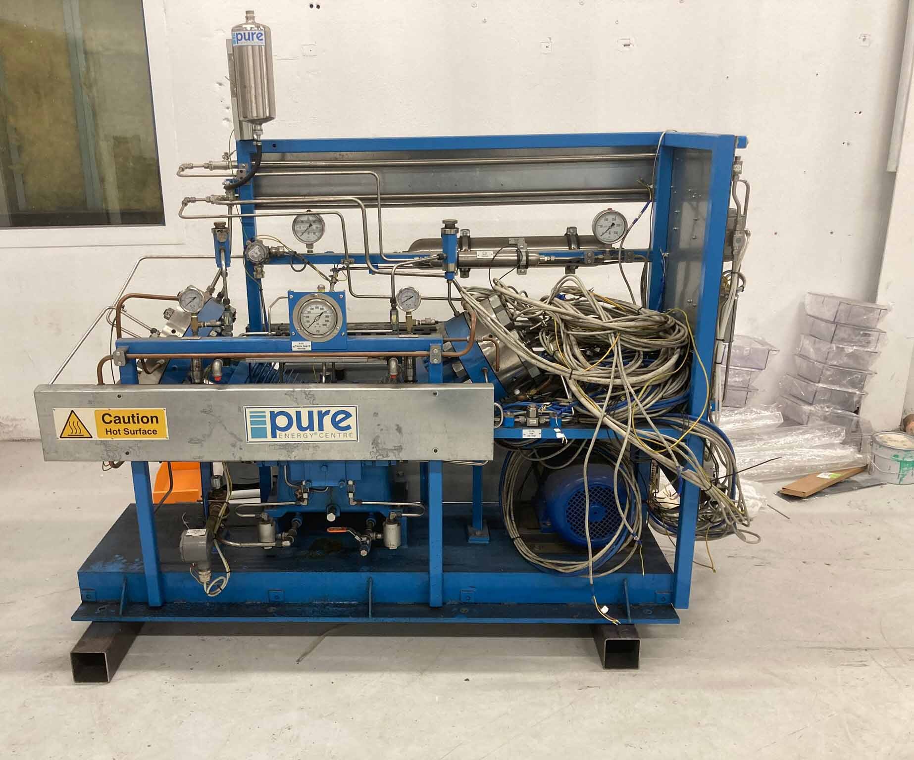 Photo Used PURE ENERGY Hydrogen compressor For Sale