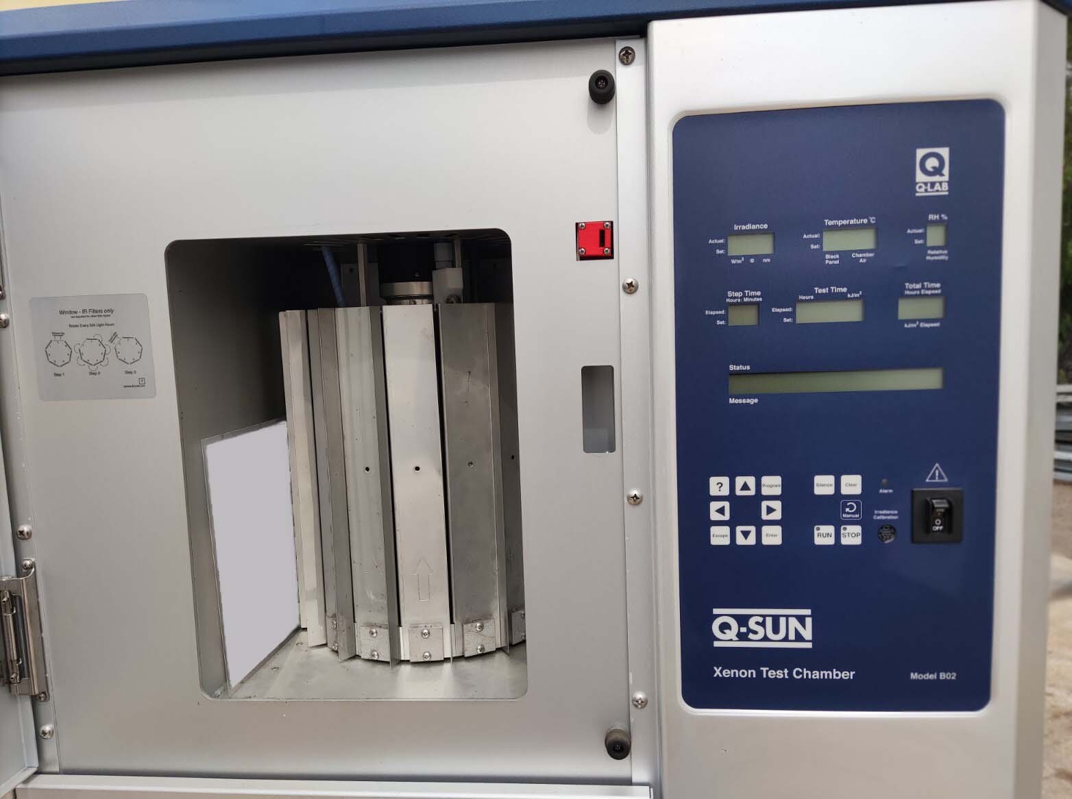 Photo Used Q-LAB Q-Sun B02S For Sale