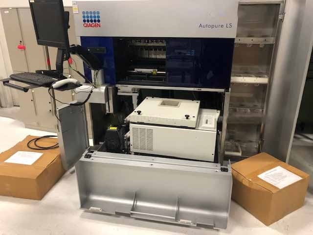 Photo Used QIAGEN Autopure LS For Sale