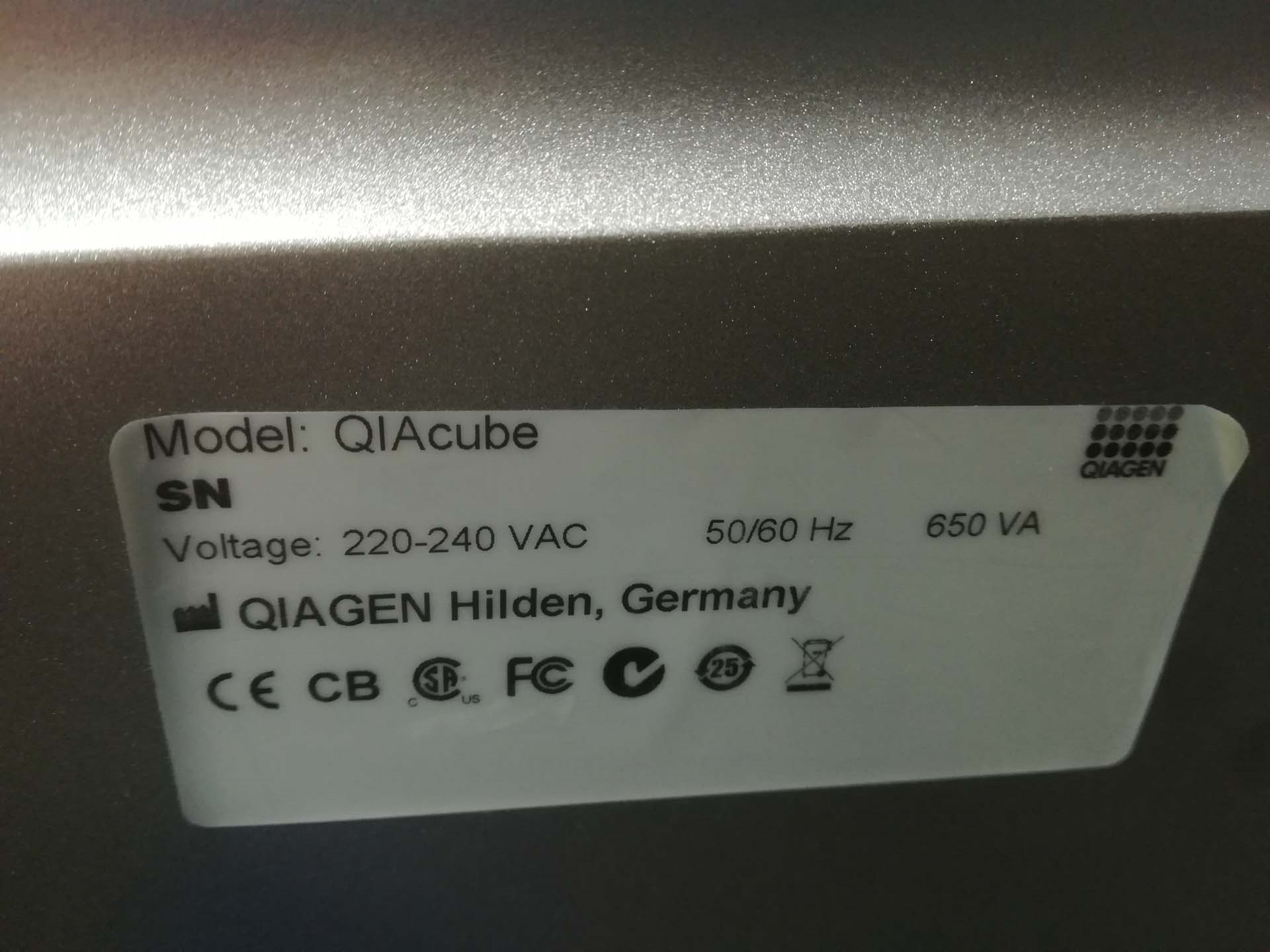 Photo Used QIAGEN QIAcube For Sale