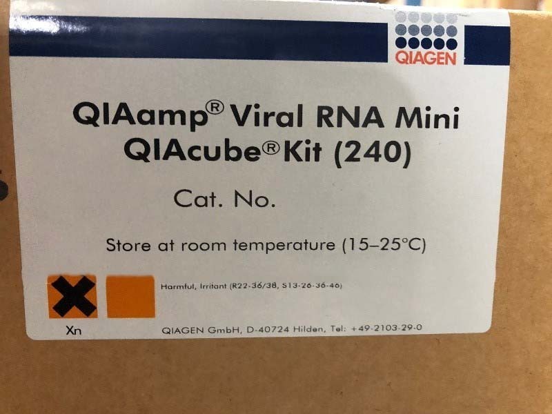 Photo Used QIAGEN QIAcube For Sale