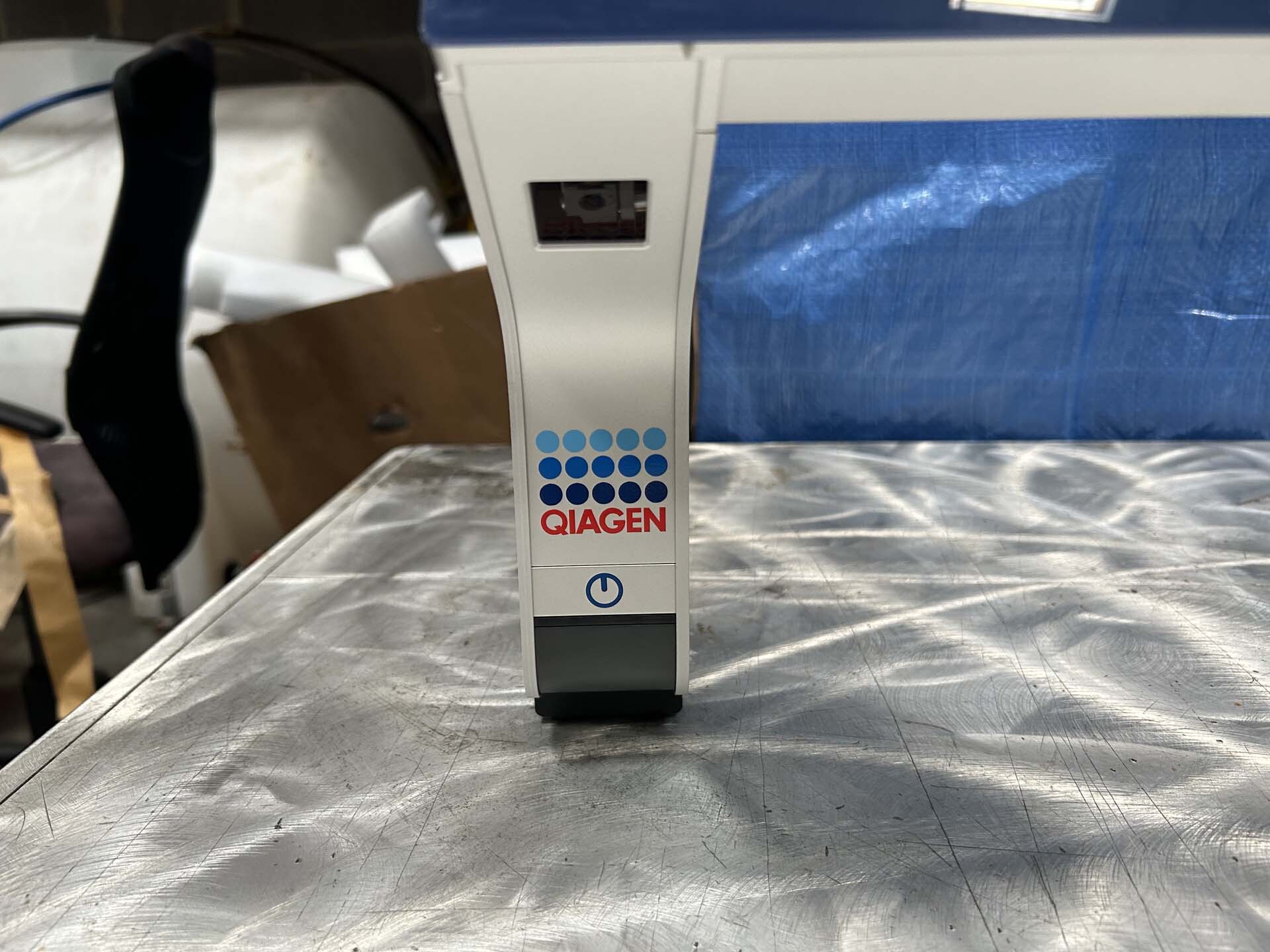 Foto Verwendet QIAGEN QIAstat-DX Zum Verkauf