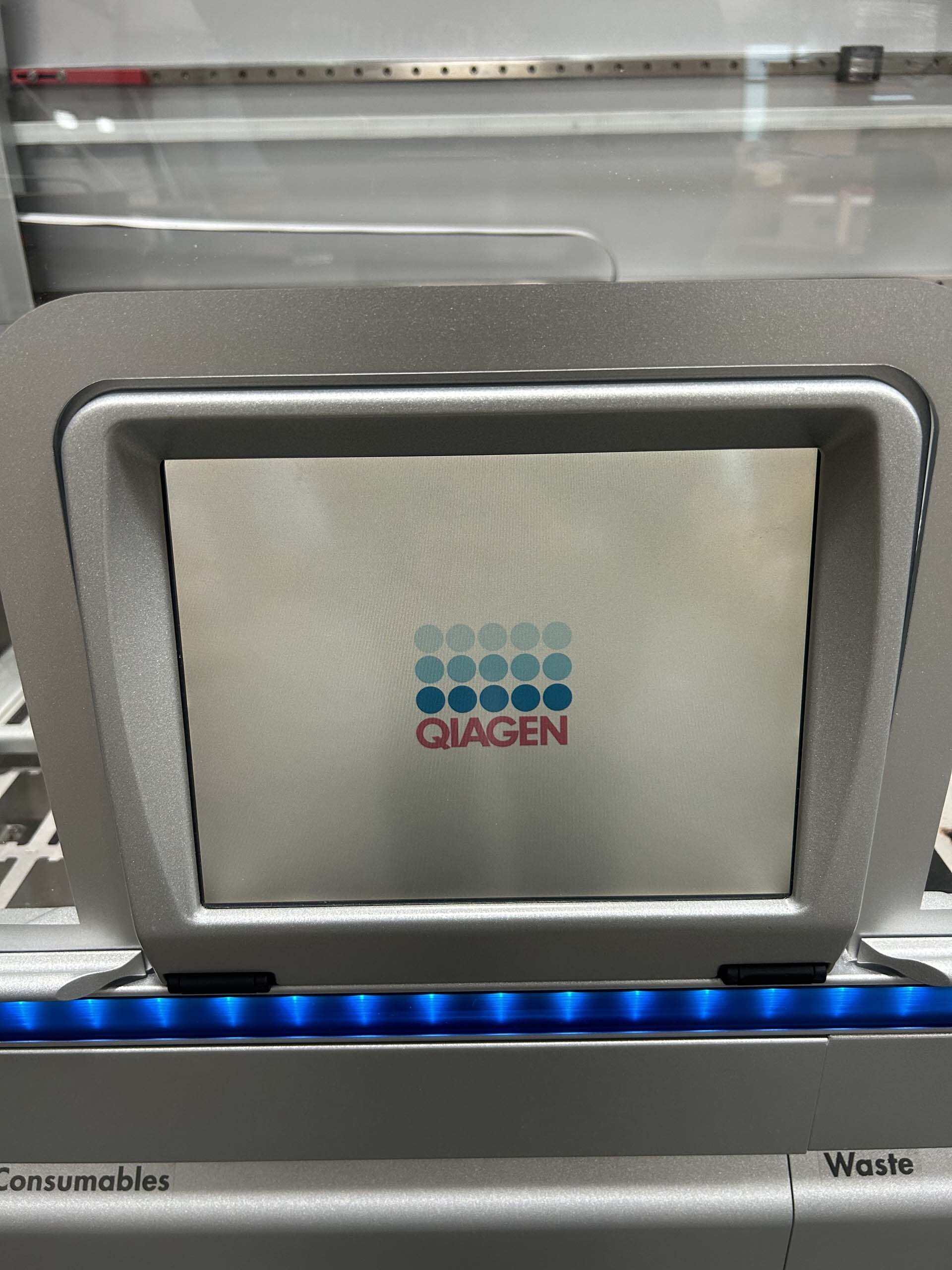 图为 已使用的 QIAGEN QiaSymphony SP 待售