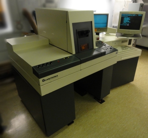 Photo Used QUANTRONIX DRS 840 For Sale