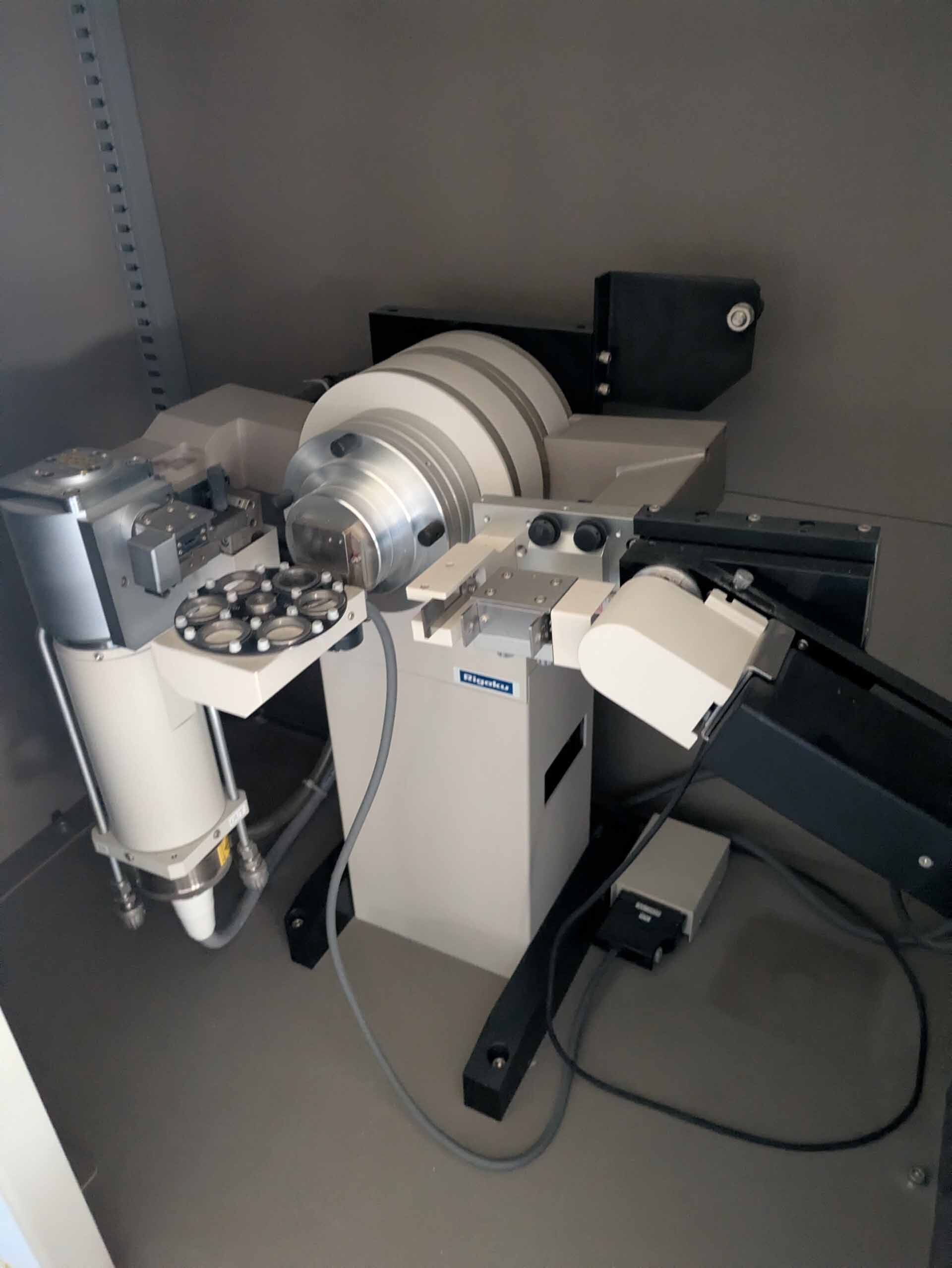 Photo Utilisé RIGAKU MultiFlex À vendre