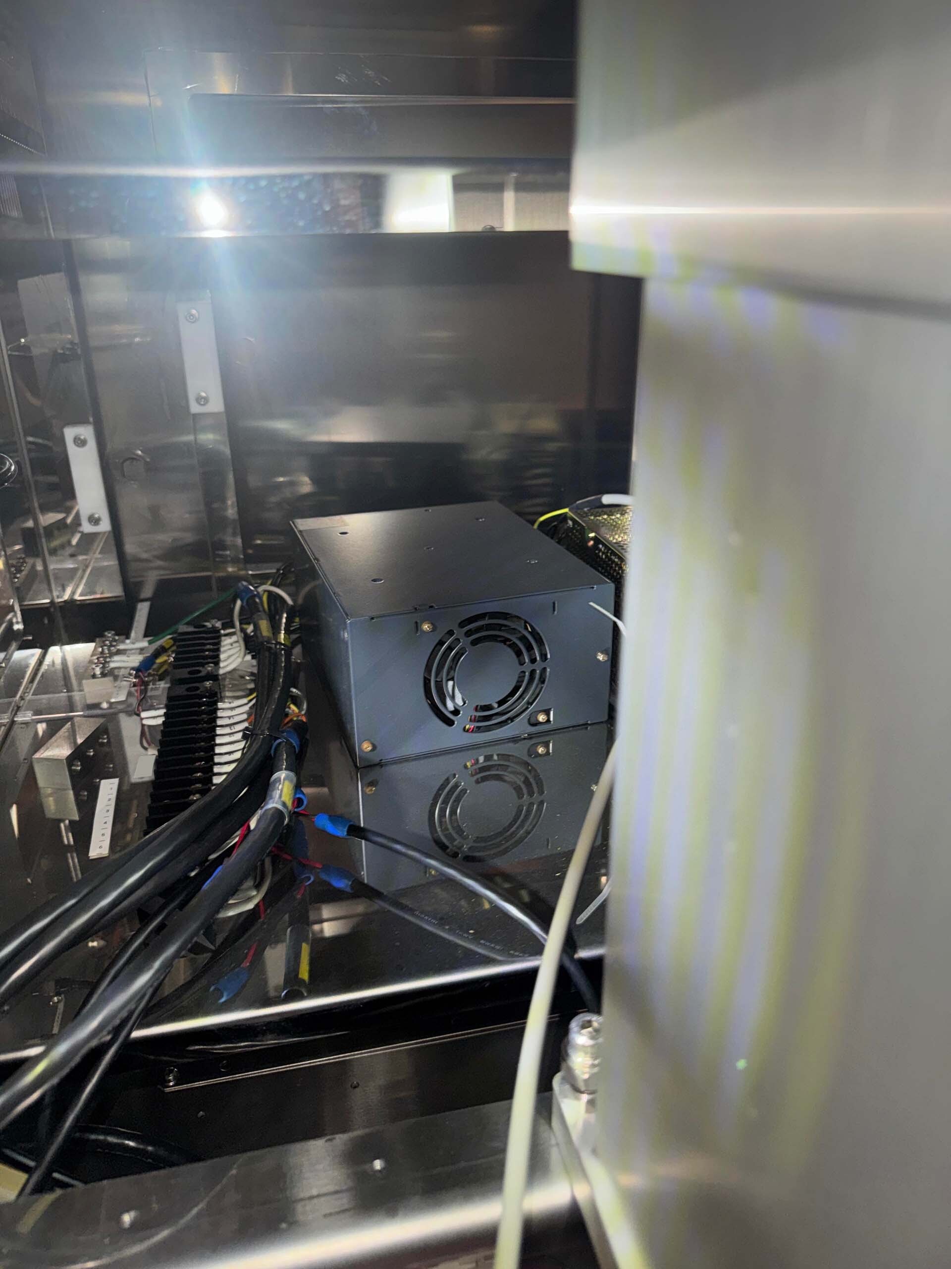 사진 사용됨 RIGAKU TXRF V300 판매용
