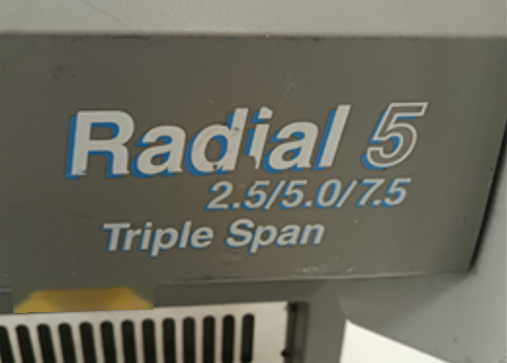 フォト（写真） 使用される UNIVERSAL Radial 5 販売のために