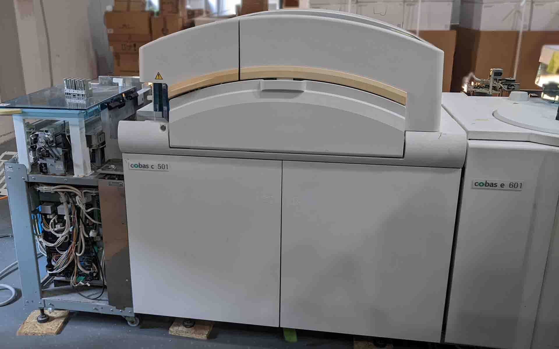 Photo Used ROCHE Cobas 6000 For Sale
