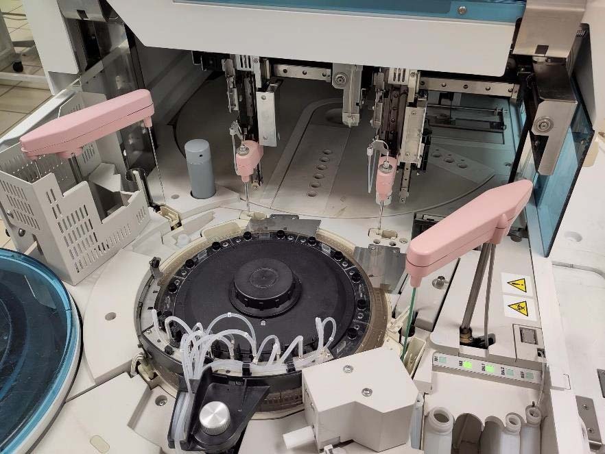 フォト（写真） 使用される ROCHE Cobas 6000 販売のために