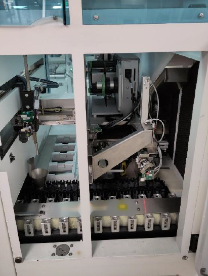 Foto Verwendet ROCHE cobas p 612 Zum Verkauf