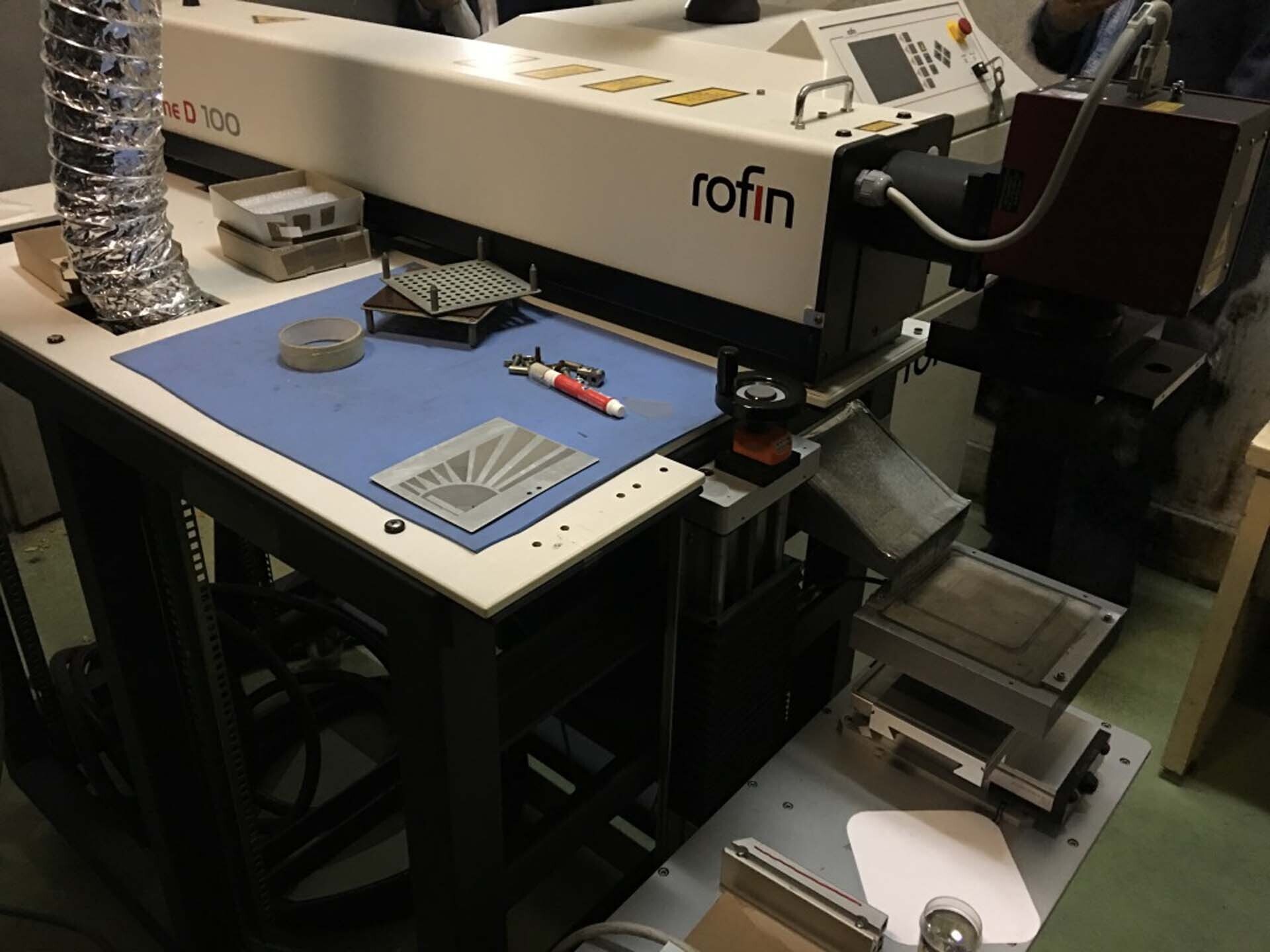 Photo Used ROFIN SINAR Powerline D100 TEM For Sale