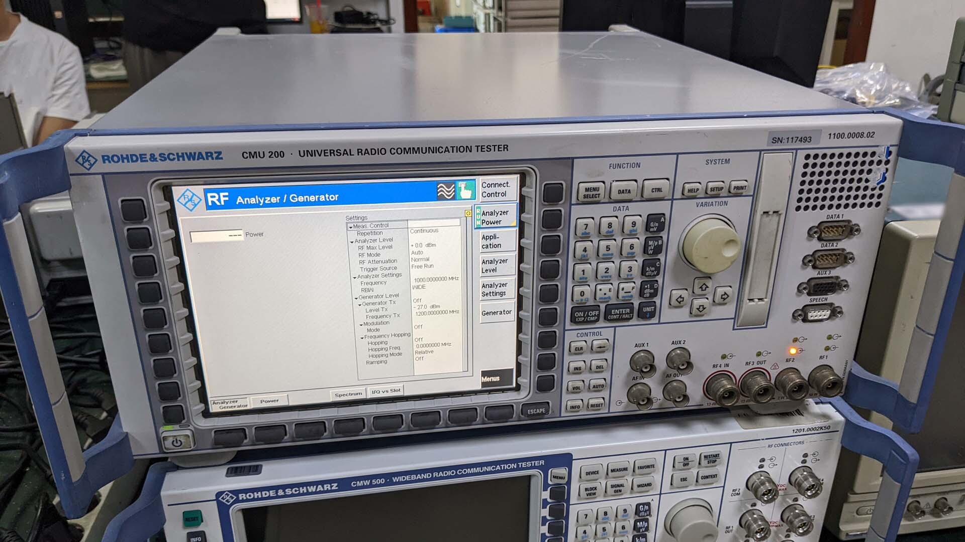 Photo Utilisé ROHDE & SCHWARZ CMU 200 À vendre