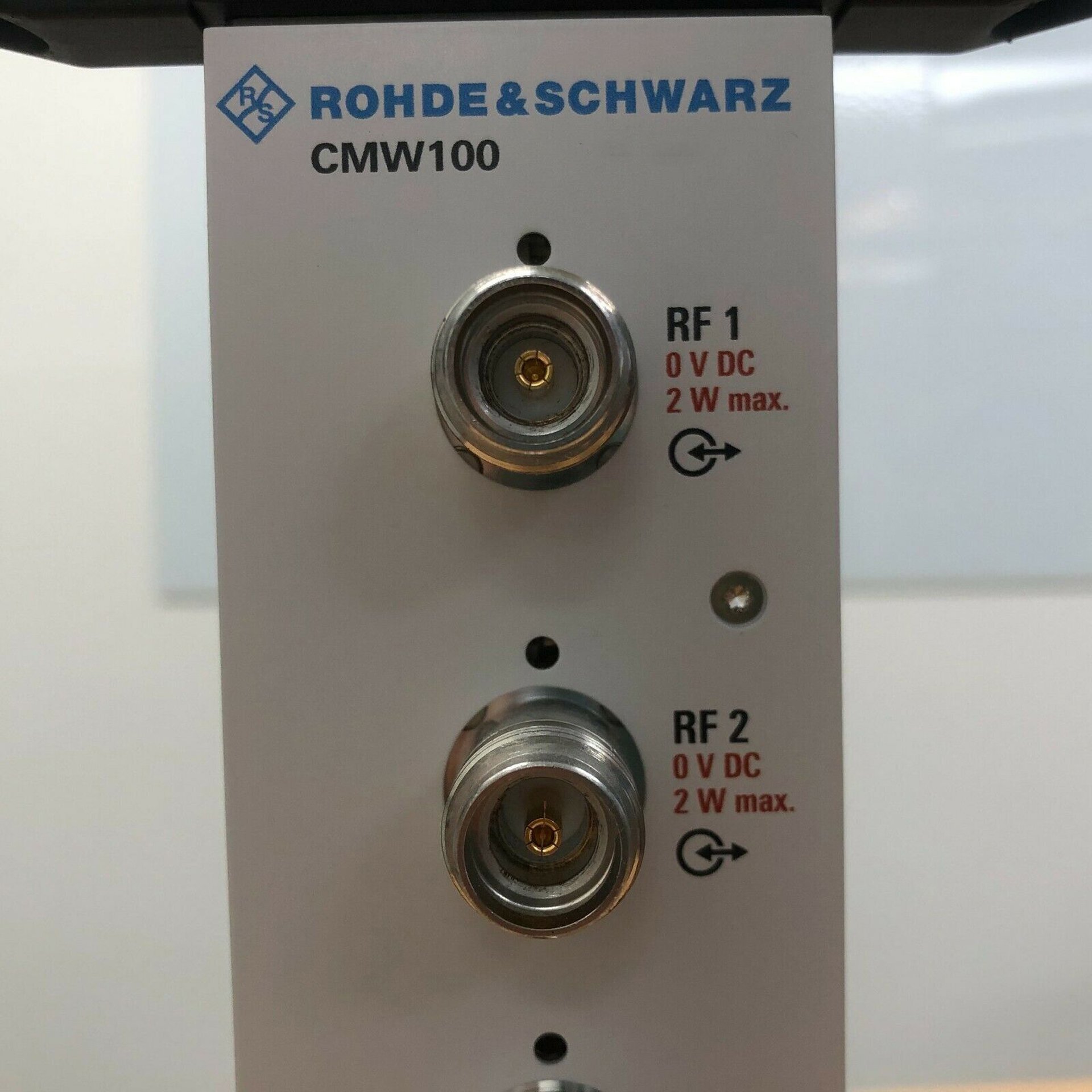 Photo Used ROHDE & SCHWARZ CMW 100 For Sale