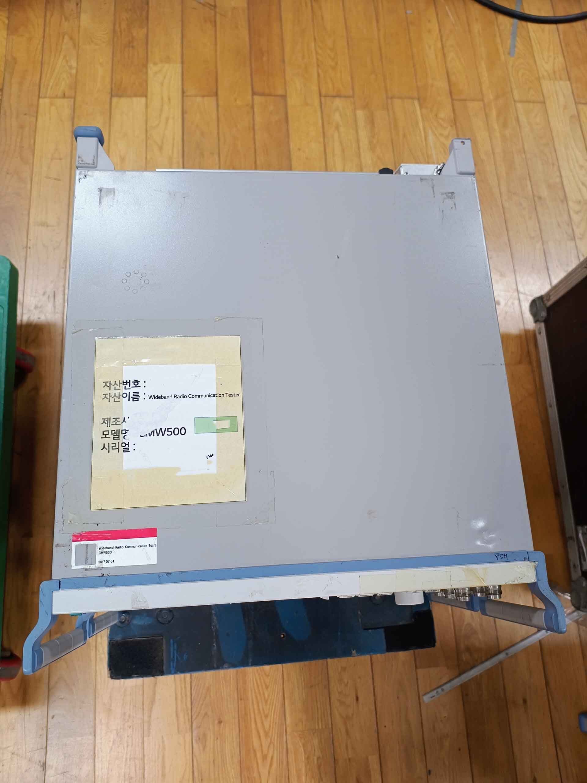 Photo Used ROHDE & SCHWARZ CMW 500 For Sale