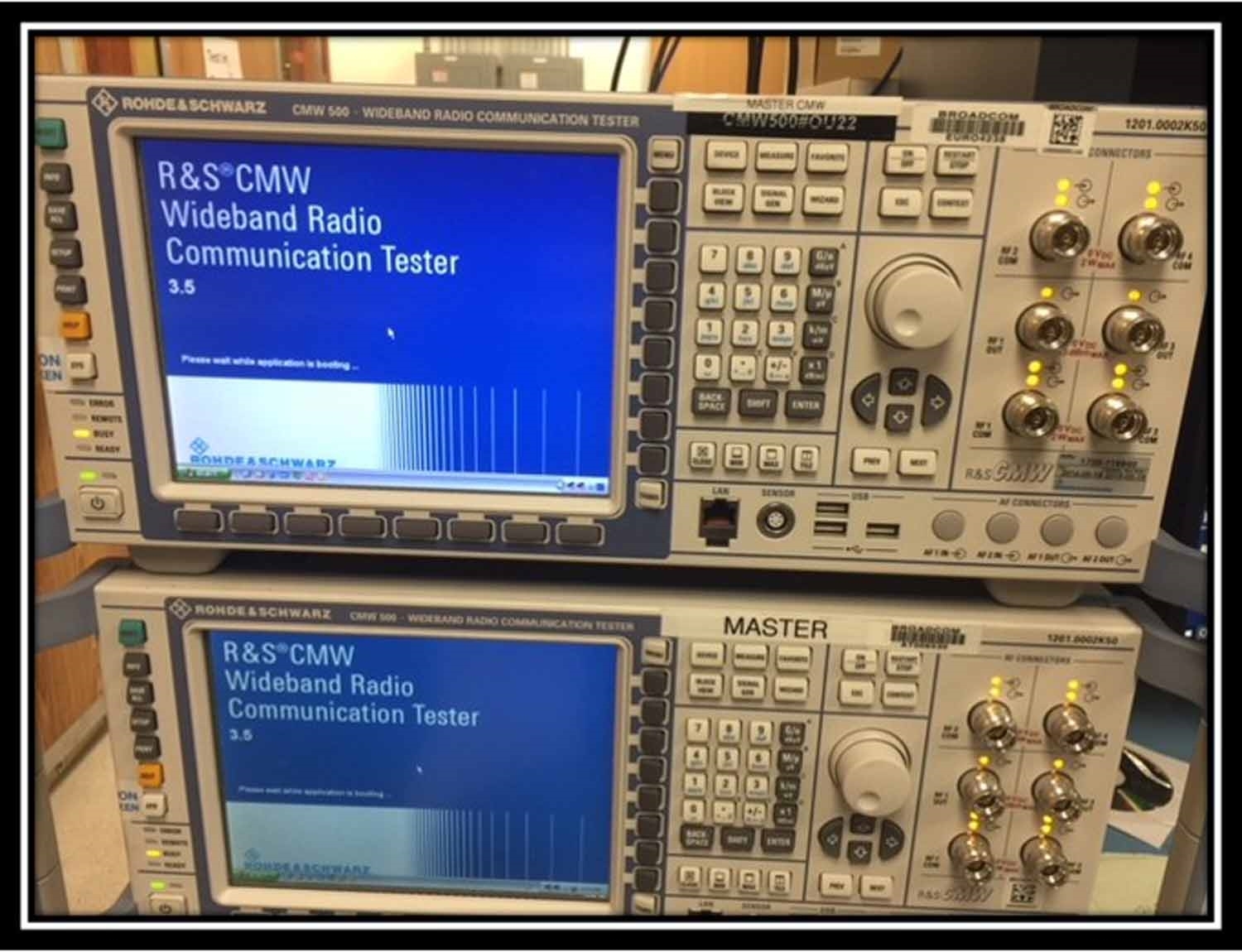 Photo Used ROHDE & SCHWARZ CMW 500 For Sale