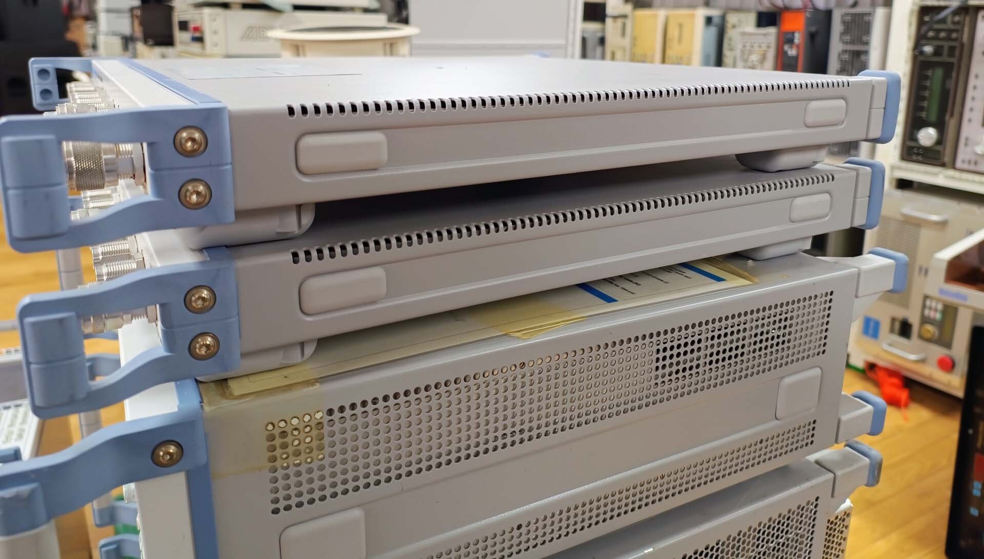 图为 已使用的 ROHDE & SCHWARZ CMW-Z24 待售
