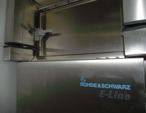 图为 已使用的 ROHDE & SCHWARZ E-Line 待售