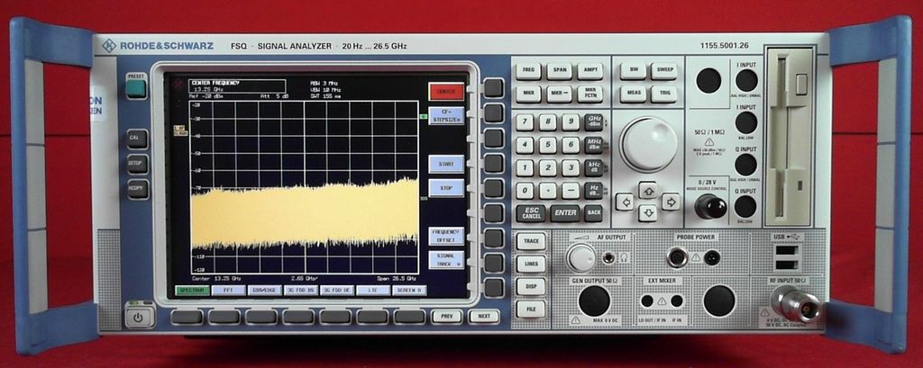 Photo Used ROHDE & SCHWARZ FSQ26 For Sale