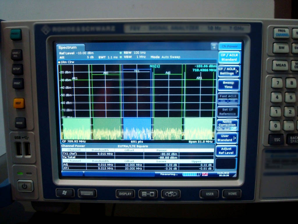 Photo Used ROHDE & SCHWARZ FSV7 For Sale