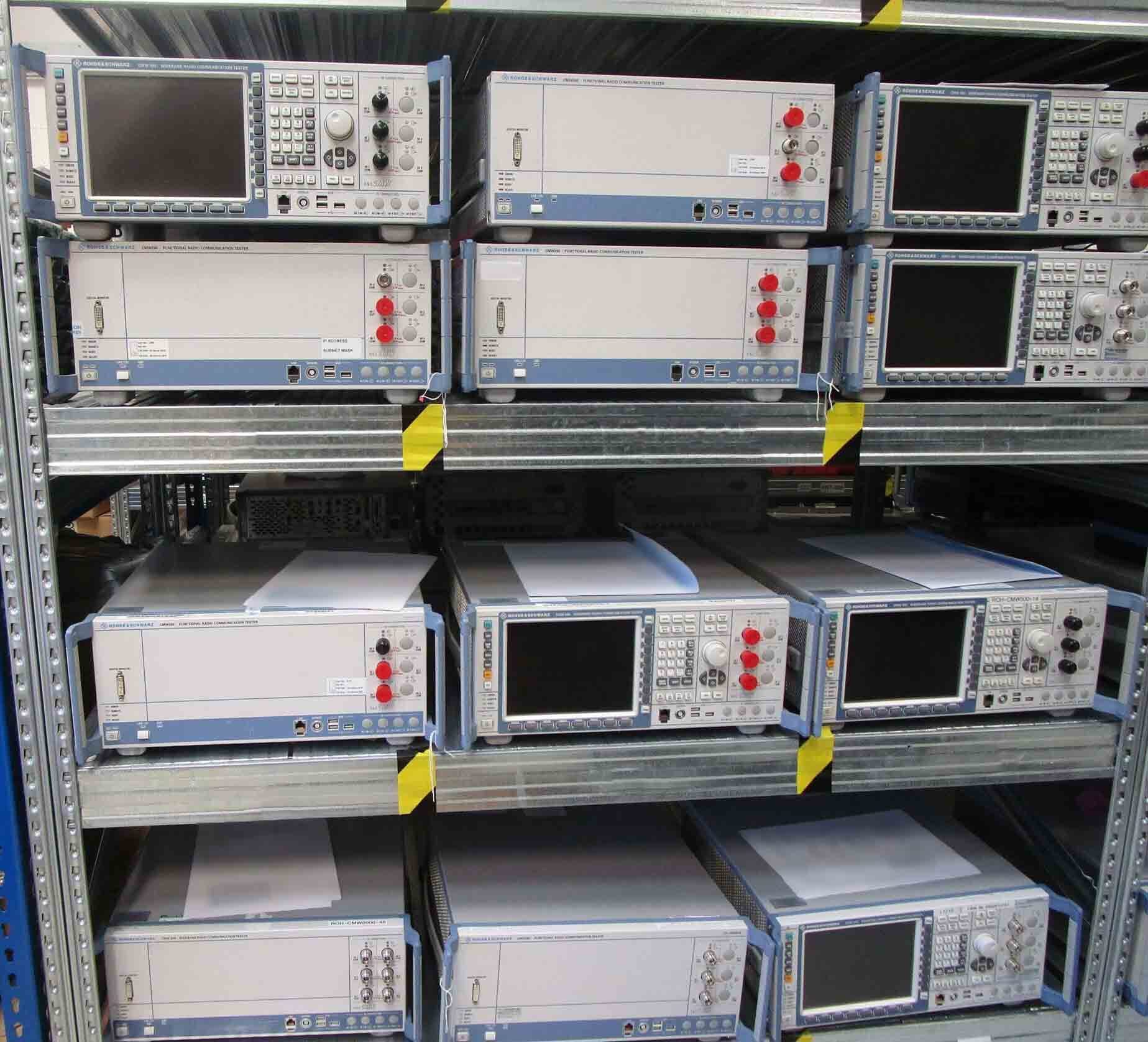 Photo Used ROHDE & SCHWARZ Lot of electronic test equipment For Sale