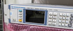 사진 사용됨 ROHDE & SCHWARZ SMA100A 판매용