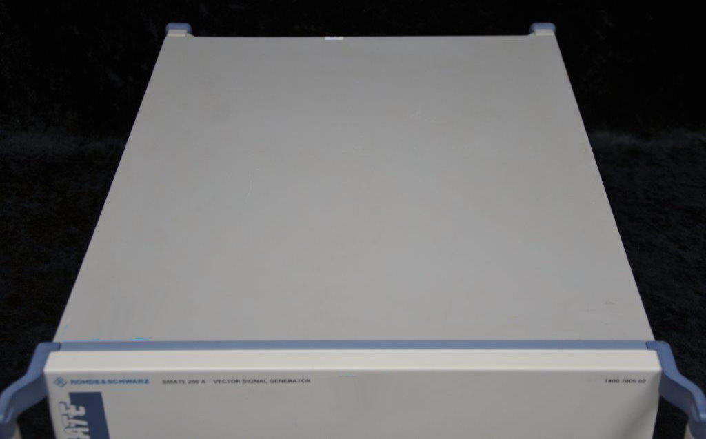 Photo Used ROHDE & SCHWARZ SMATE200A For Sale