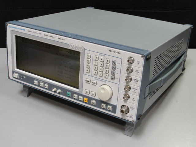 Photo Used ROHDE & SCHWARZ SMIQ06B For Sale