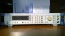 ROHDE & SCHWARZ SML02