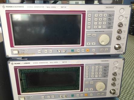 사진 사용됨 ROHDE & SCHWARZ SMT03 판매용