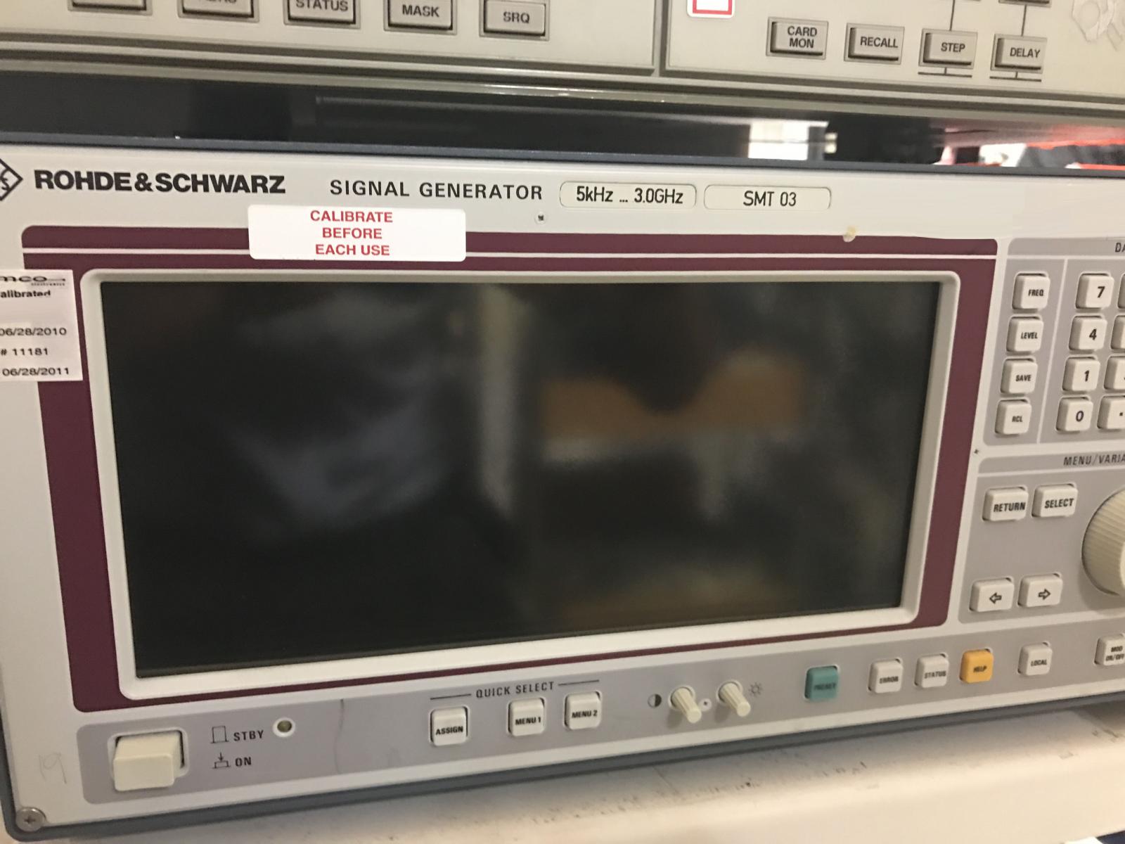 사진 사용됨 ROHDE & SCHWARZ SMT03 판매용