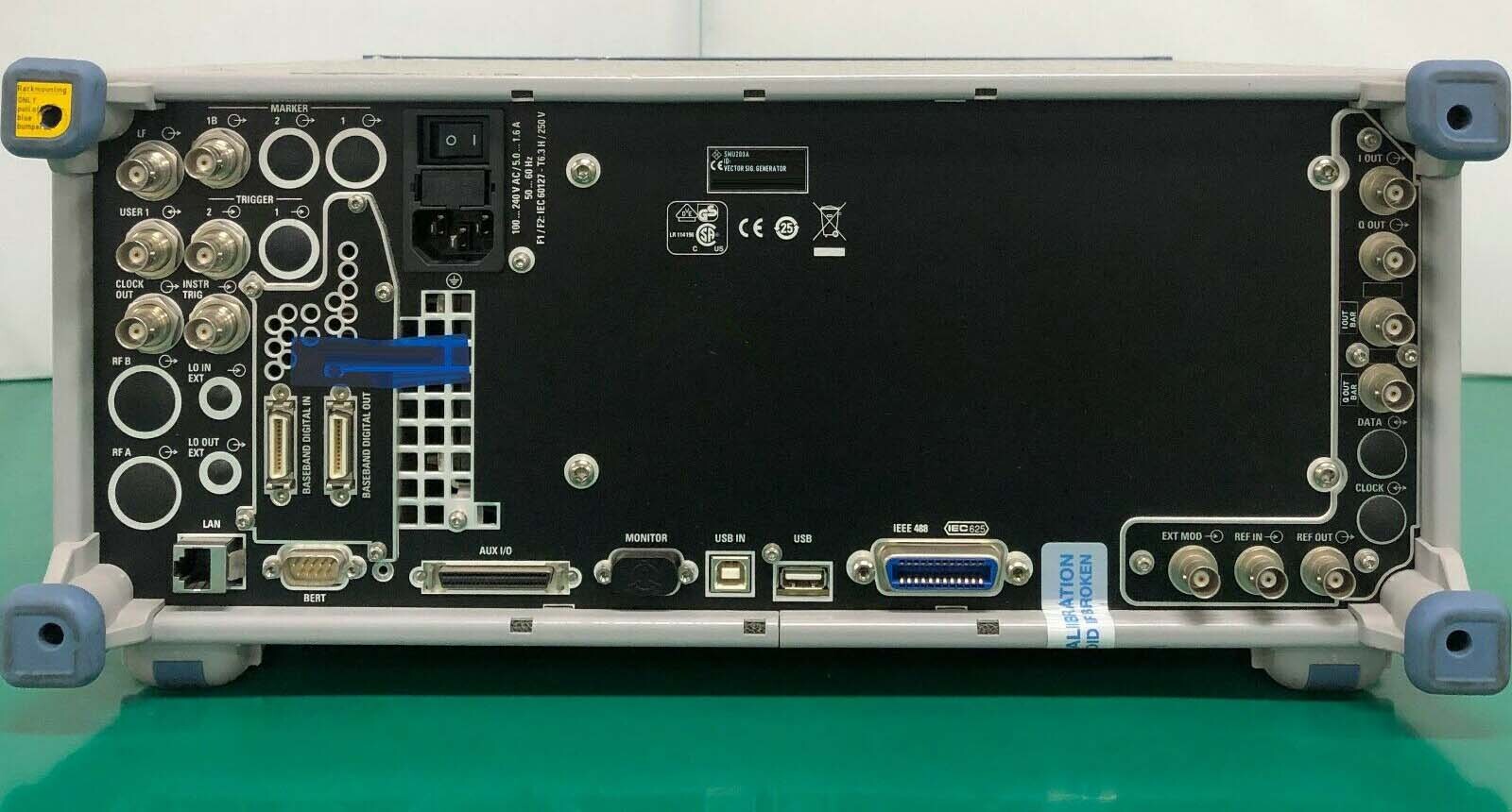 图为 已使用的 ROHDE & SCHWARZ SMU200A 待售