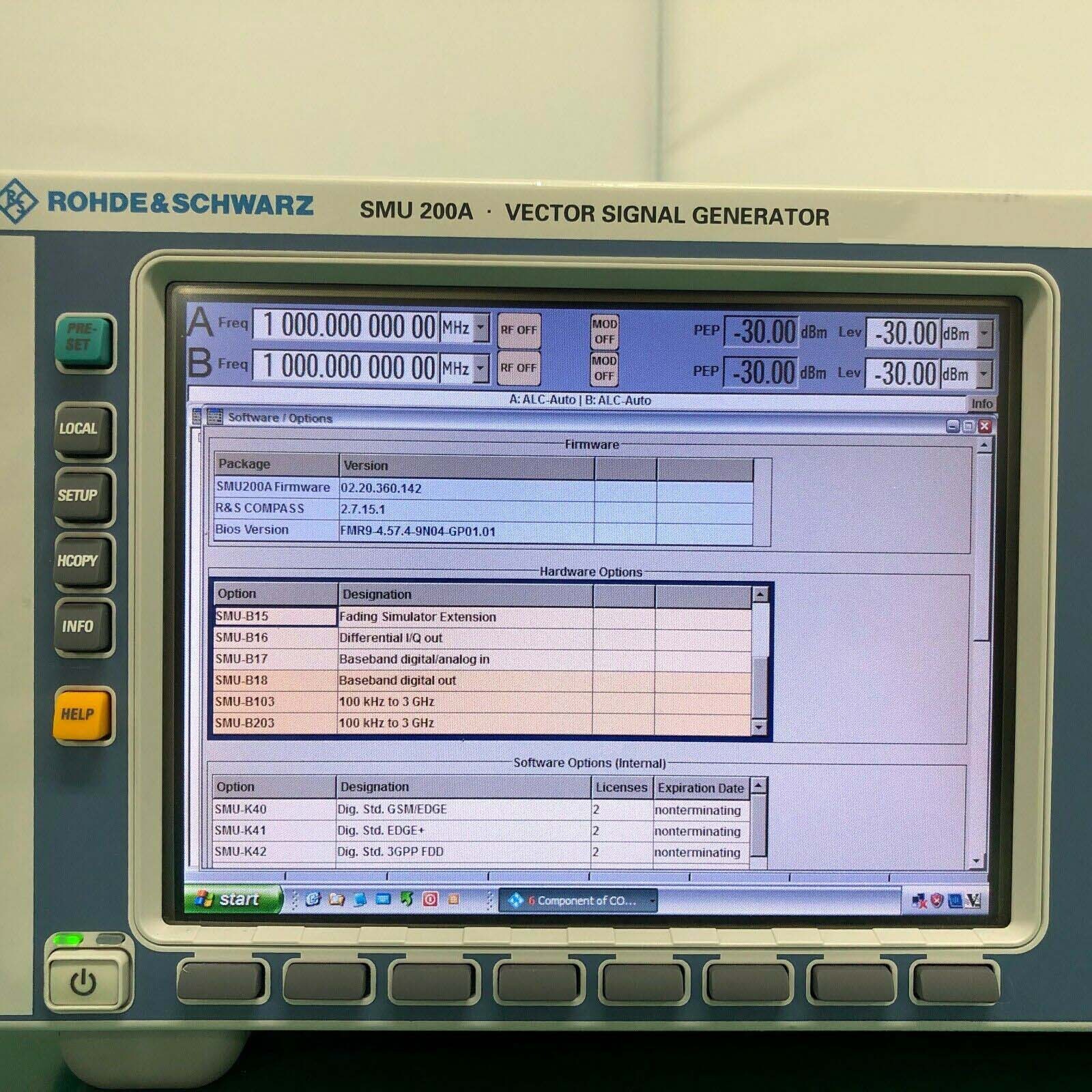 Photo Used ROHDE & SCHWARZ SMU200A For Sale