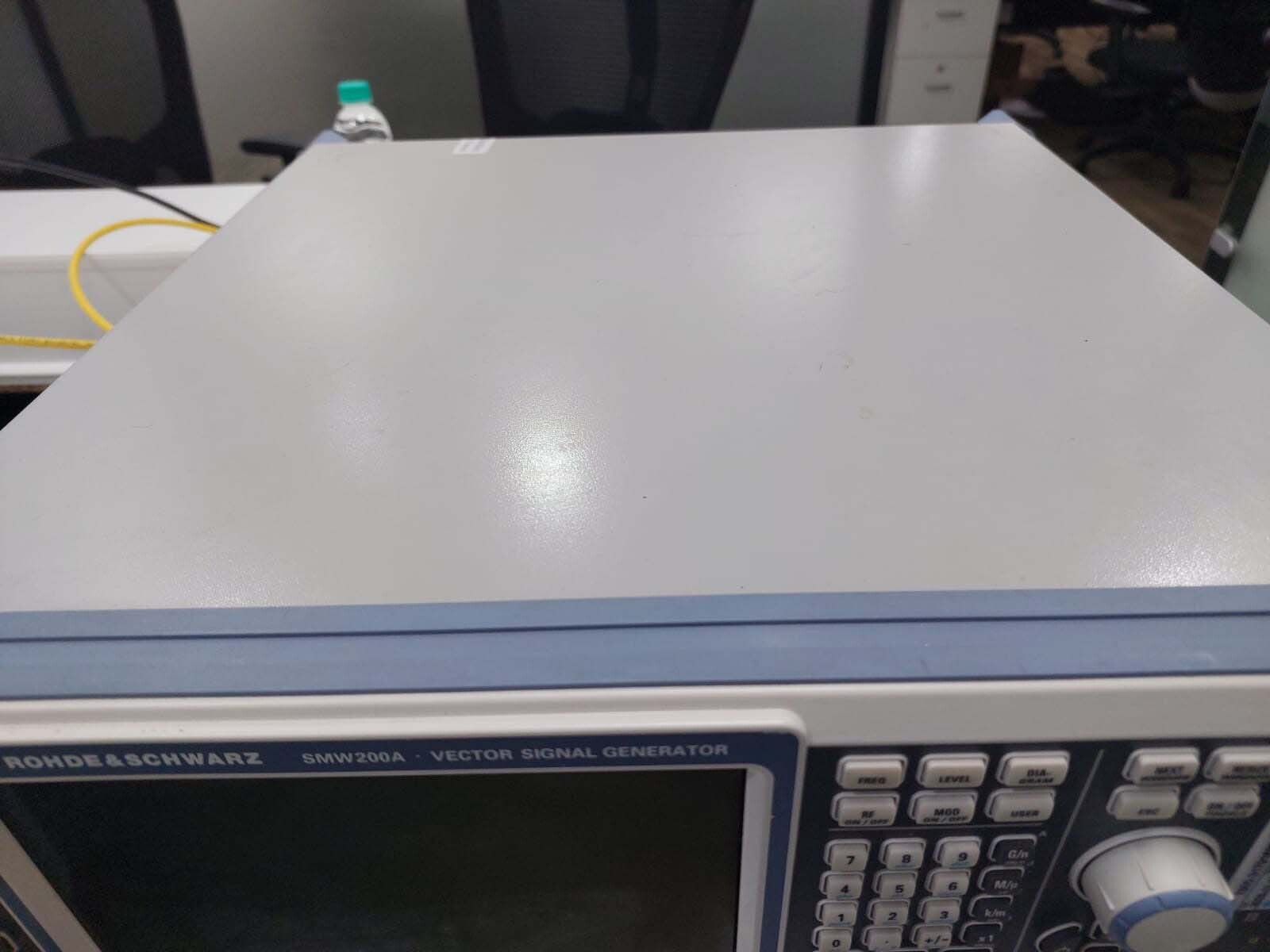 사진 사용됨 ROHDE & SCHWARZ SMW200A 판매용