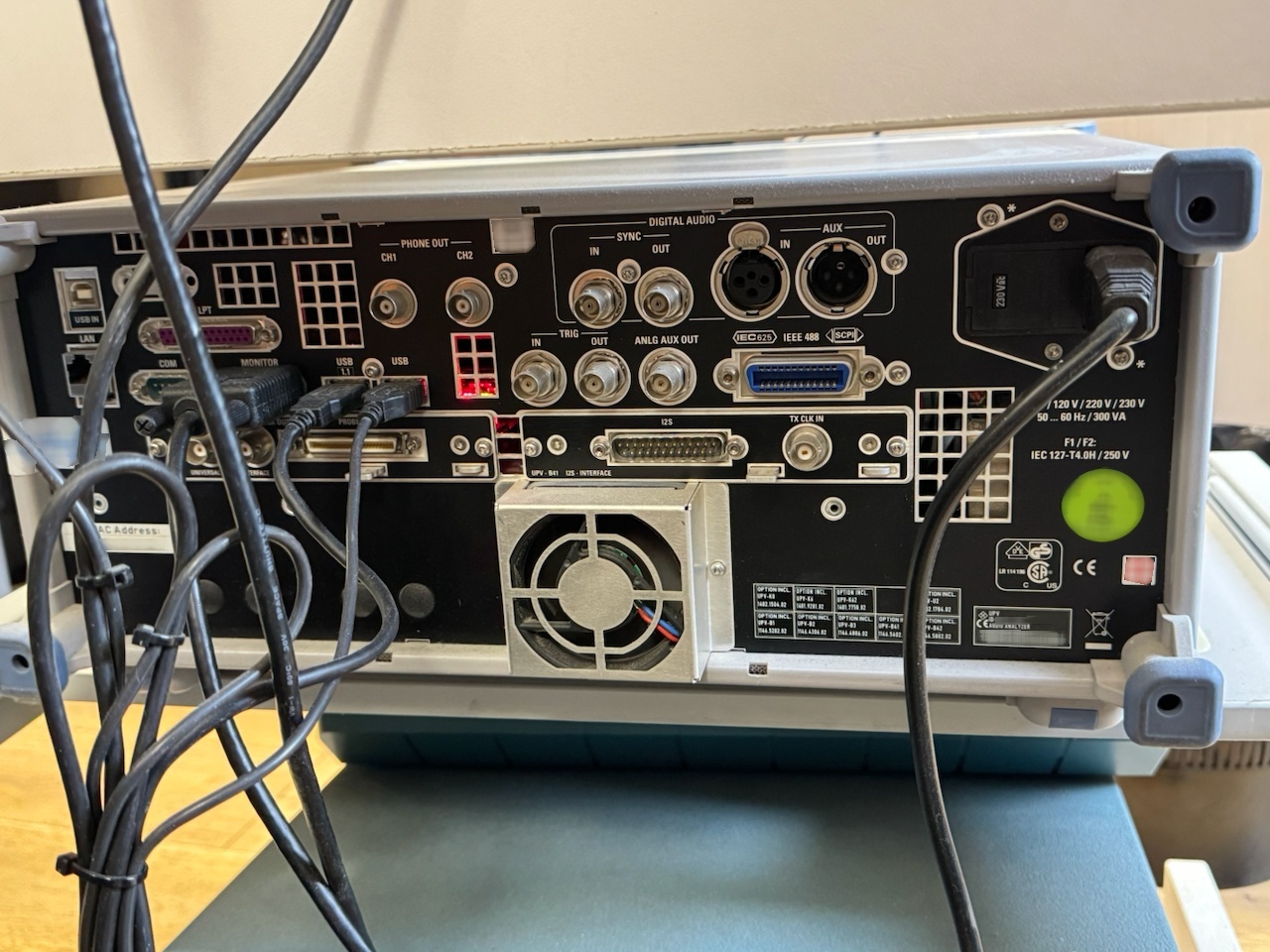 图为 已使用的 ROHDE & SCHWARZ UPV 待售