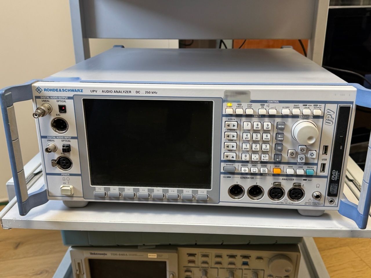 图为 已使用的 ROHDE & SCHWARZ UPV 待售