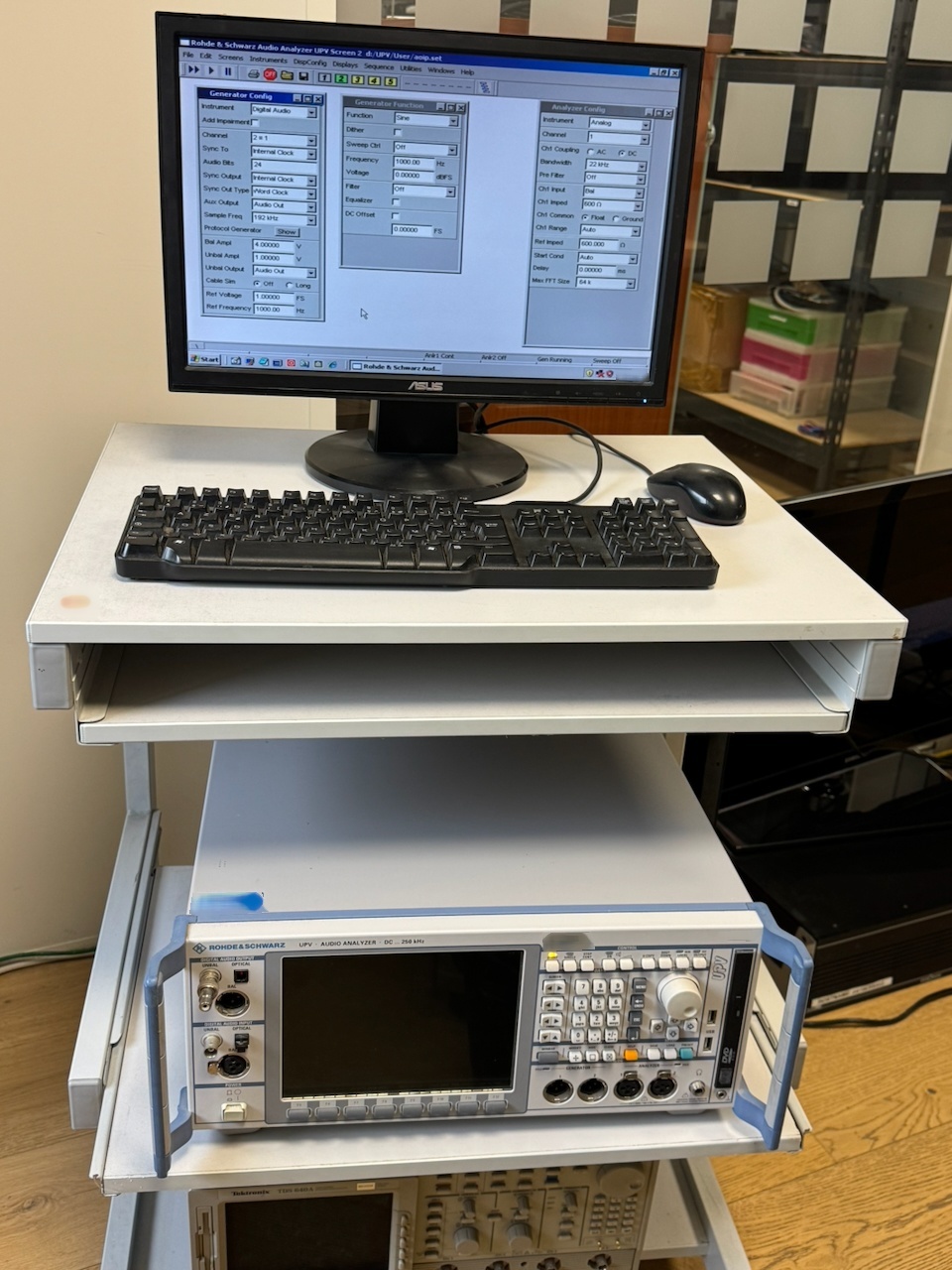 图为 已使用的 ROHDE & SCHWARZ UPV 待售