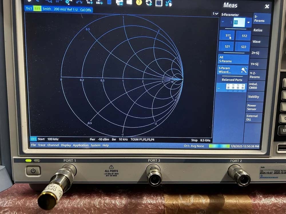 图为 已使用的 ROHDE & SCHWARZ ZNB8 待售