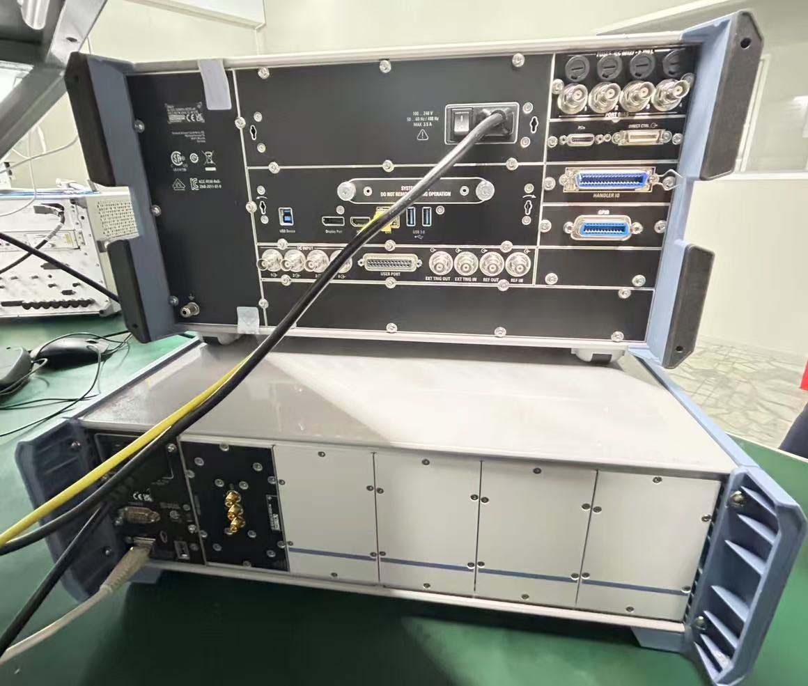 Photo Utilisé ROHDE & SCHWARZ ZNB À vendre