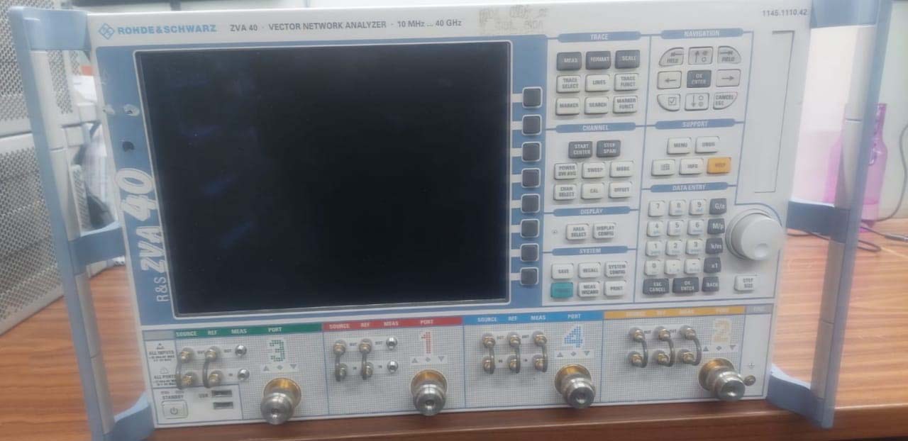 ROHDE & SCHWARZ ZVA 40 Electronic Test Equipment used for sale