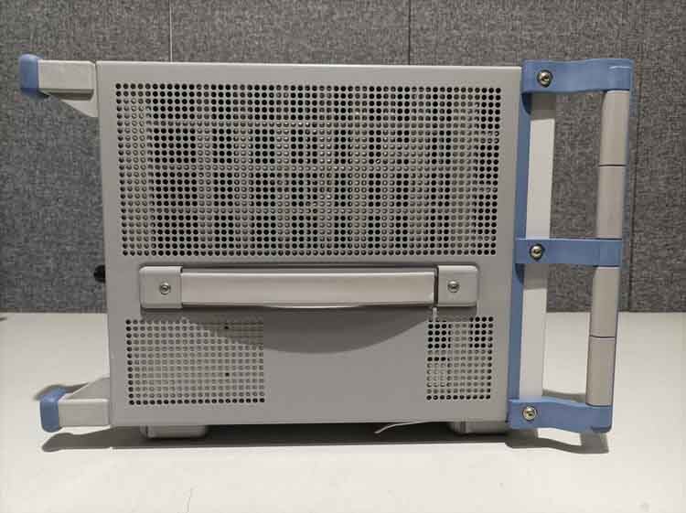 フォト（写真） 使用される ROHDE & SCHWARZ ZVB20 販売のために