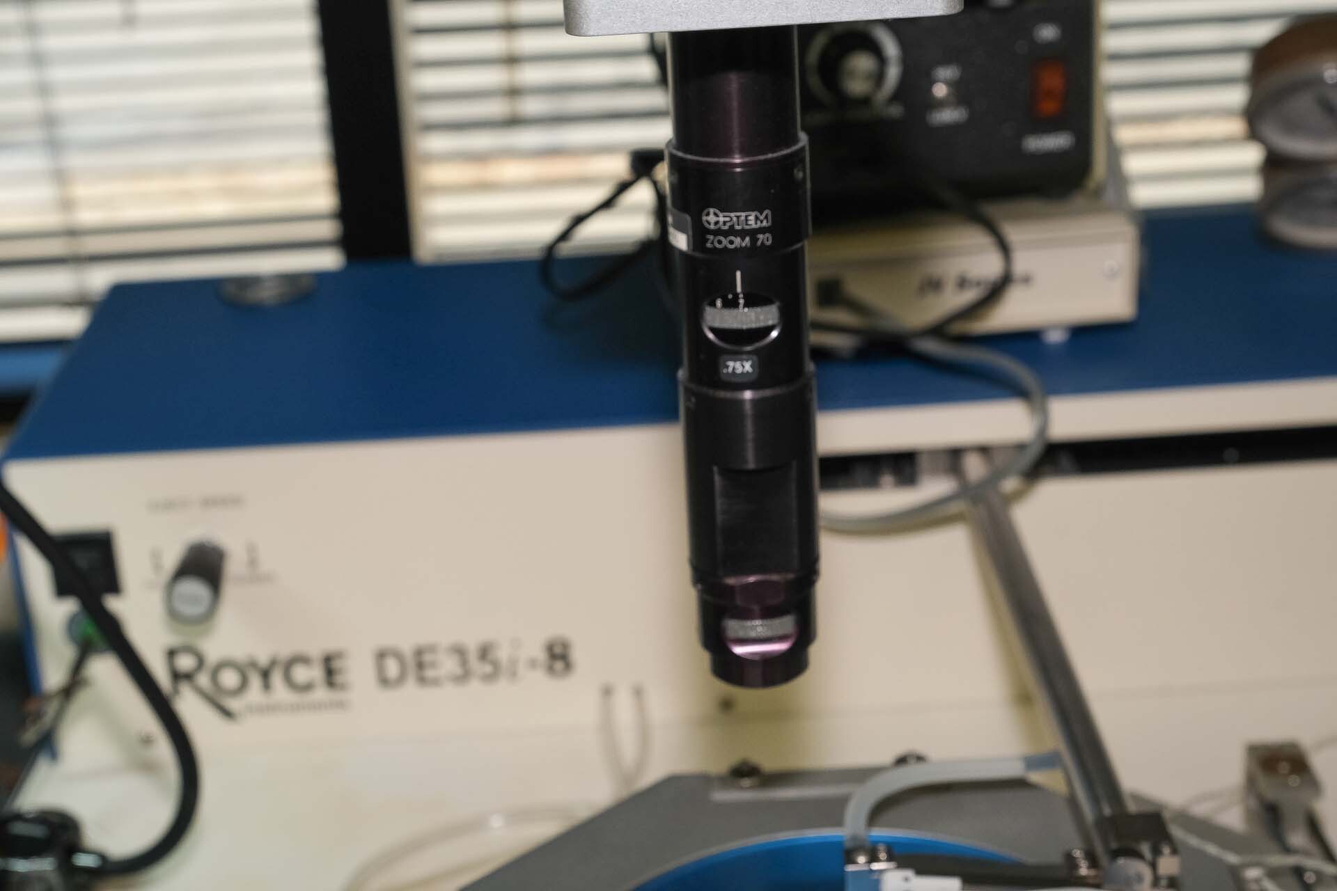 Photo Used ROYCE DE35i-8 For Sale