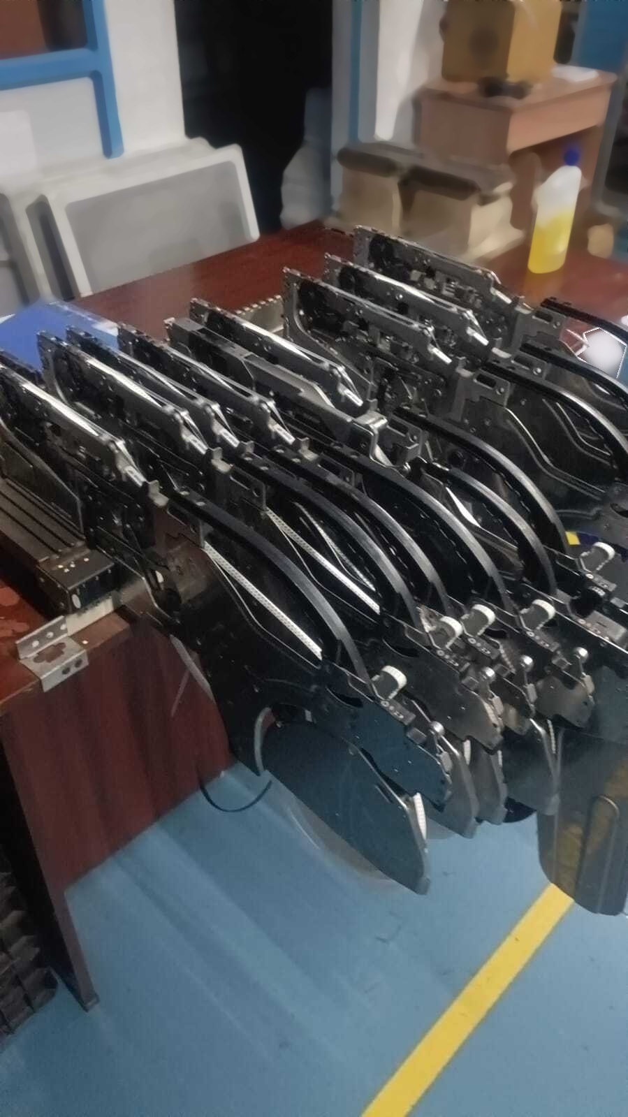 圖為 已使用的 SAMSUNG Lot of feeders 待售