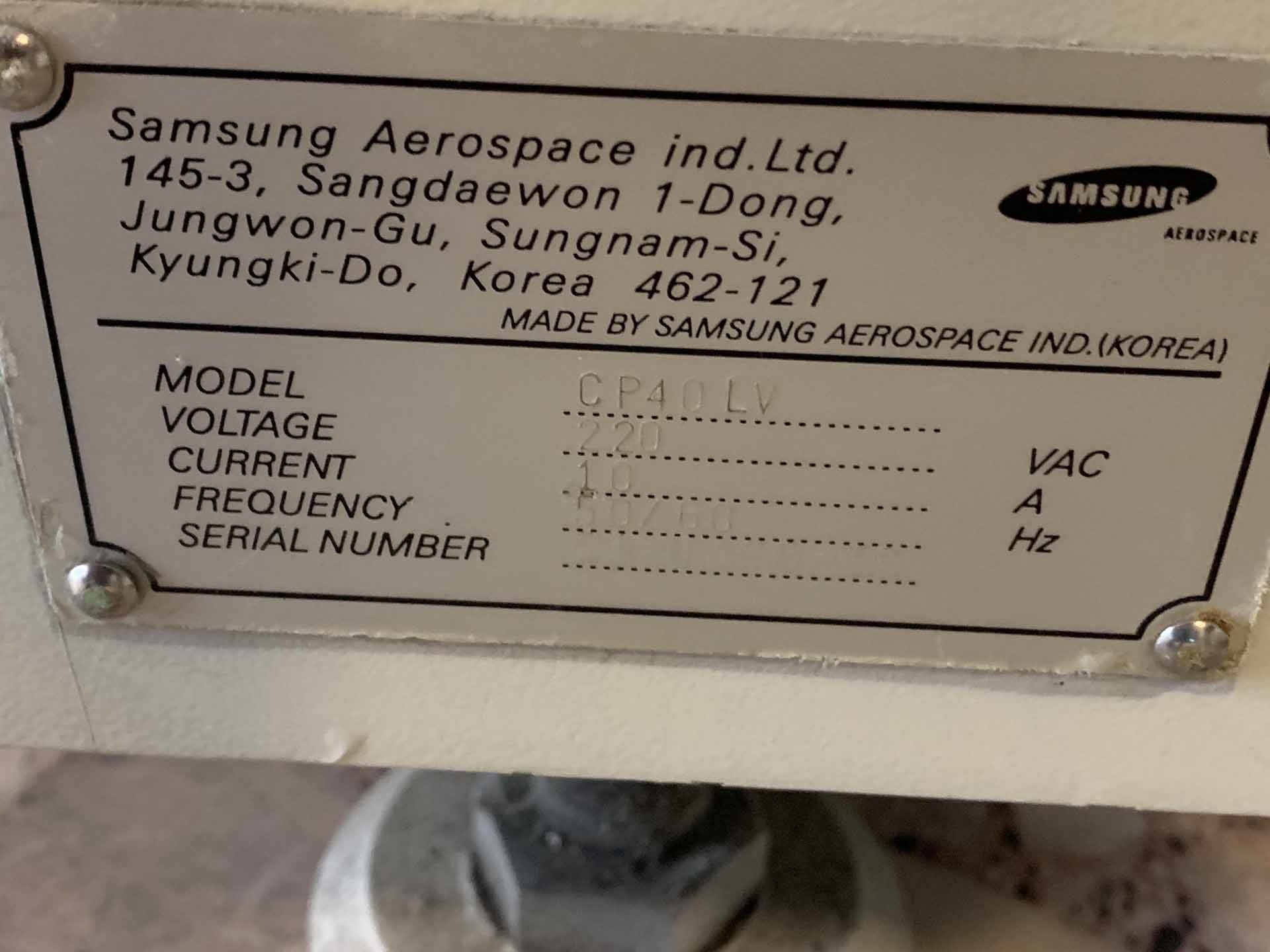 Foto Verwendet SAMSUNG Lot of equipment Zum Verkauf