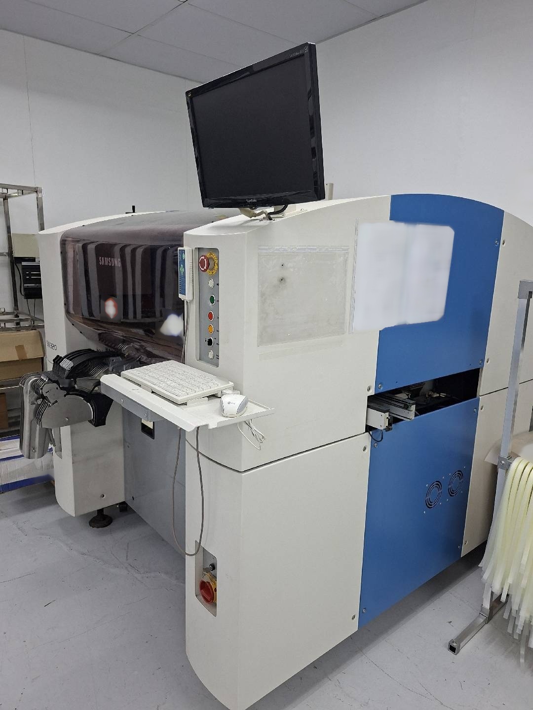 图为 已使用的 SAMSUNG SM-320 待售