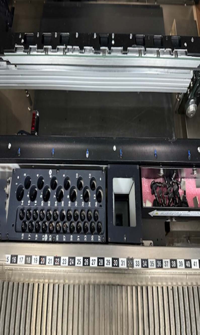 Photo Utilisé SAMSUNG SM-411F À vendre